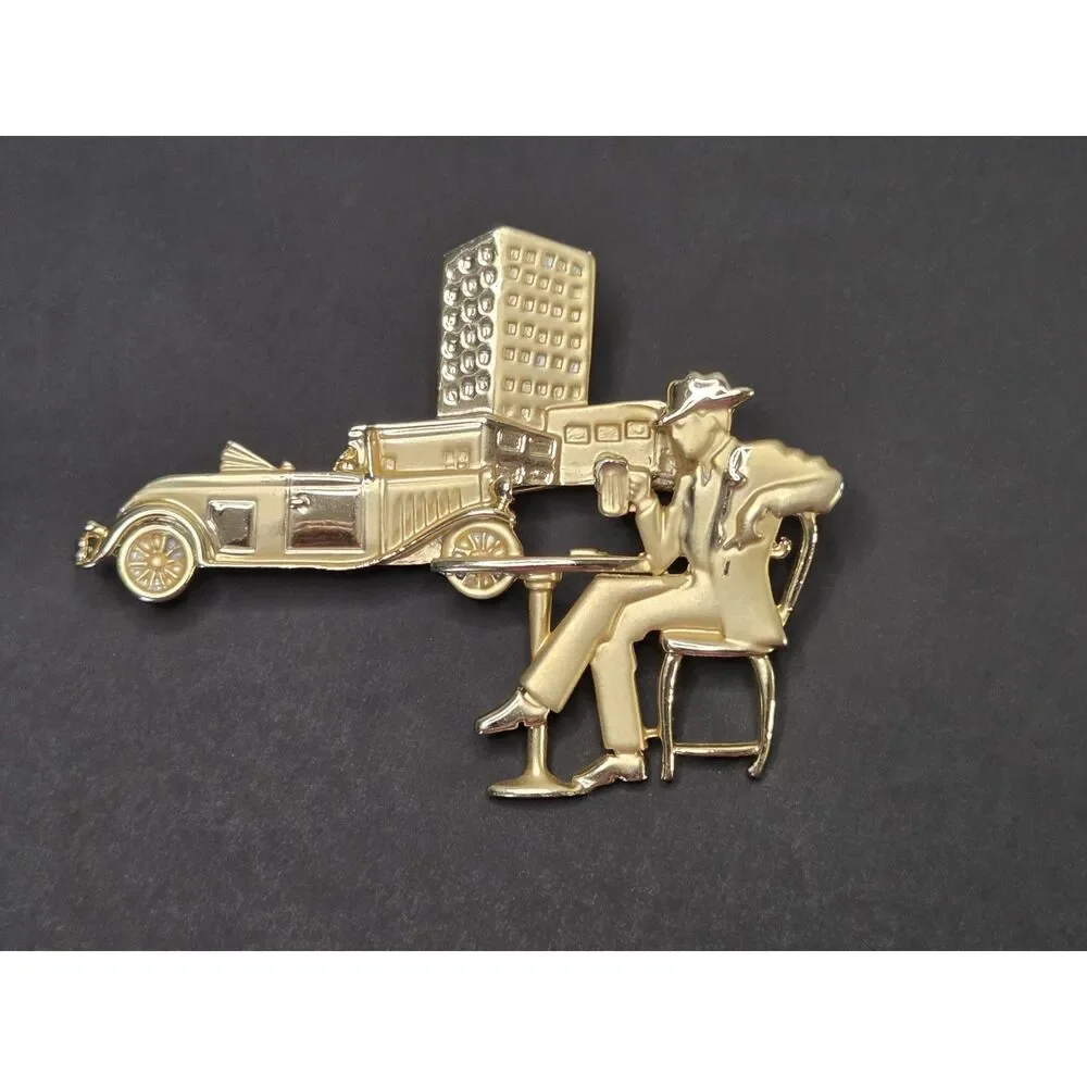 Deco City Scape Gentleman Brooch